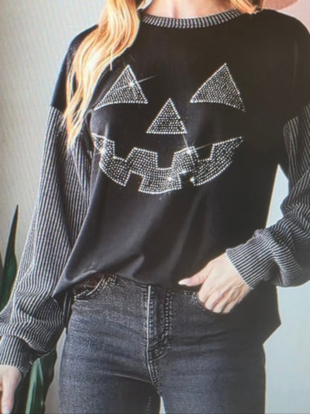 Black/Gray Halloween Rhinestone Pumpkin Crewneck Ribbed Sweatshirt - NWOT Large